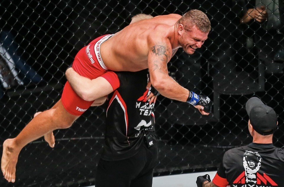 Малыхин нокаутировал сенегальца Кейна и вернул титул чемпиона ONE Championship
