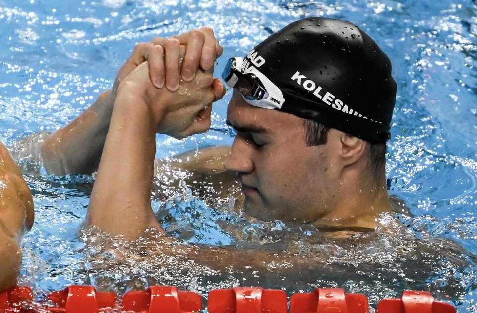 Колесников выиграл золото чемпионата России на дистанции 50 метров на спине