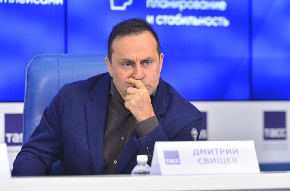 &laquo;Это типичная истерия&raquo;. В Госдуме ответили на призыв запретить флаг и гимн России в гимнастике