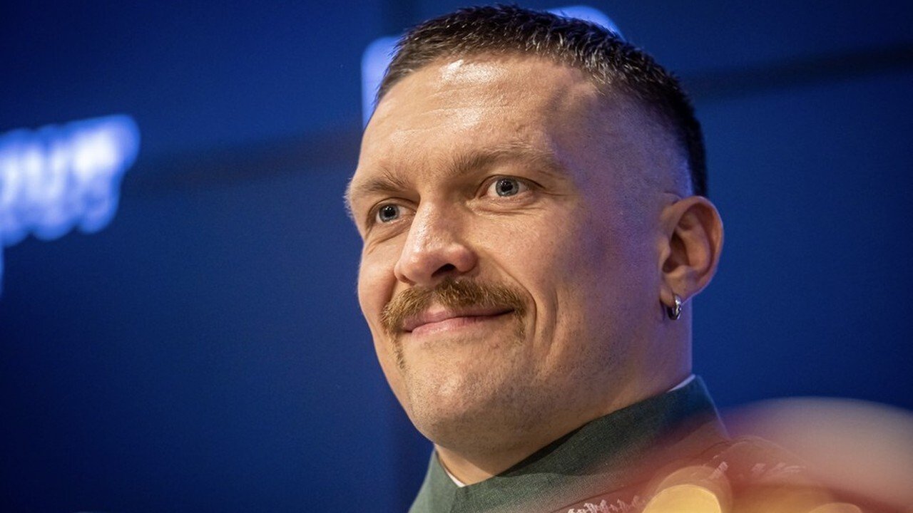 Усик начал переговоры с промоушеном Даны Уайта по поводу прощального боя Усик начал переговоры с промоушеном Даны Уайта по поводу прощального боя