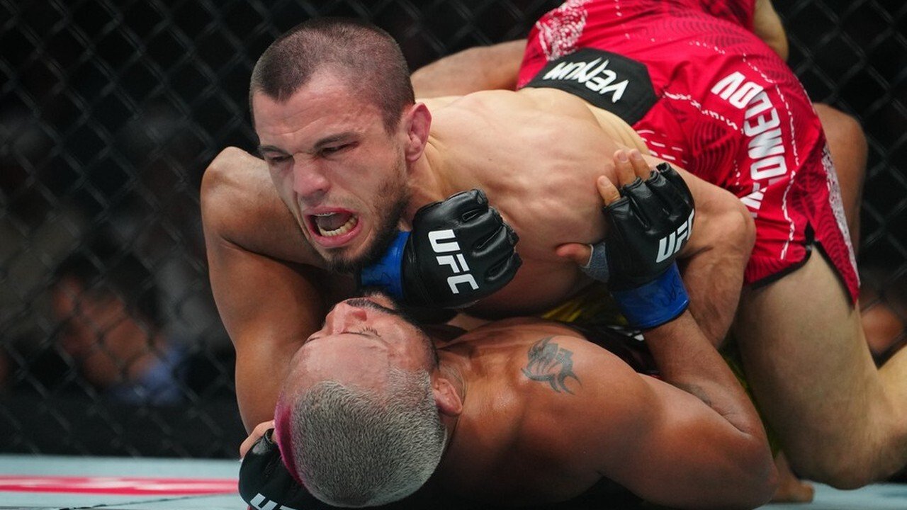 Легенда UFC Хабиб Нурмагомедов оценил шансы своего брата Умара получить титульный бой