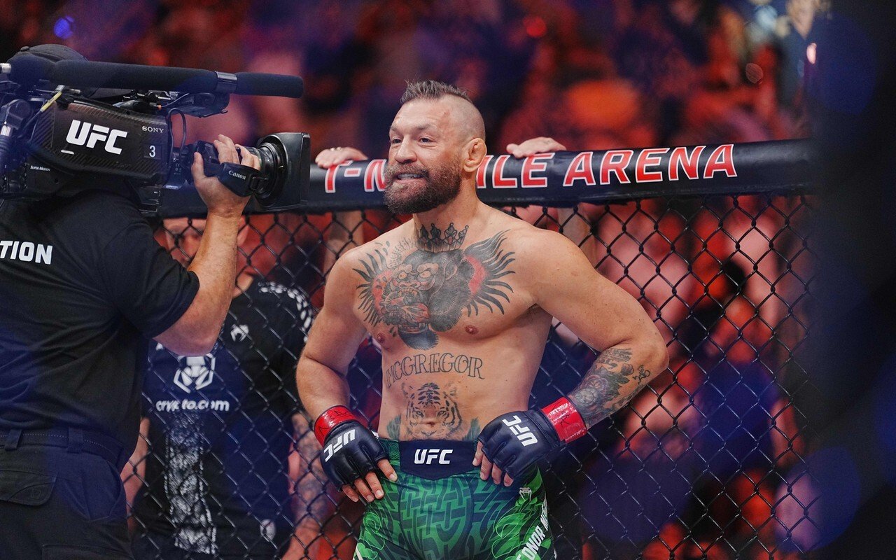 Глава UFC Дана Уайт ответил Макгрегору на желание провести третий бой с Холлоуэем Глава UFC Дана Уайт ответил Макгрегору на желание провести третий бой с Холлоуэем